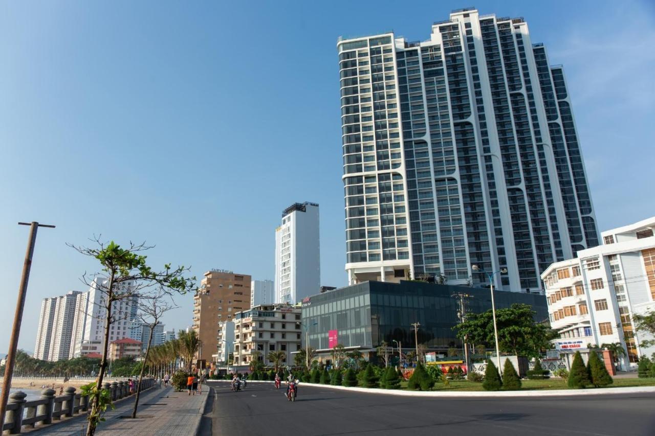Scenia Bay Oceanfront By Housing Apartment Nha Trang Exterior photo