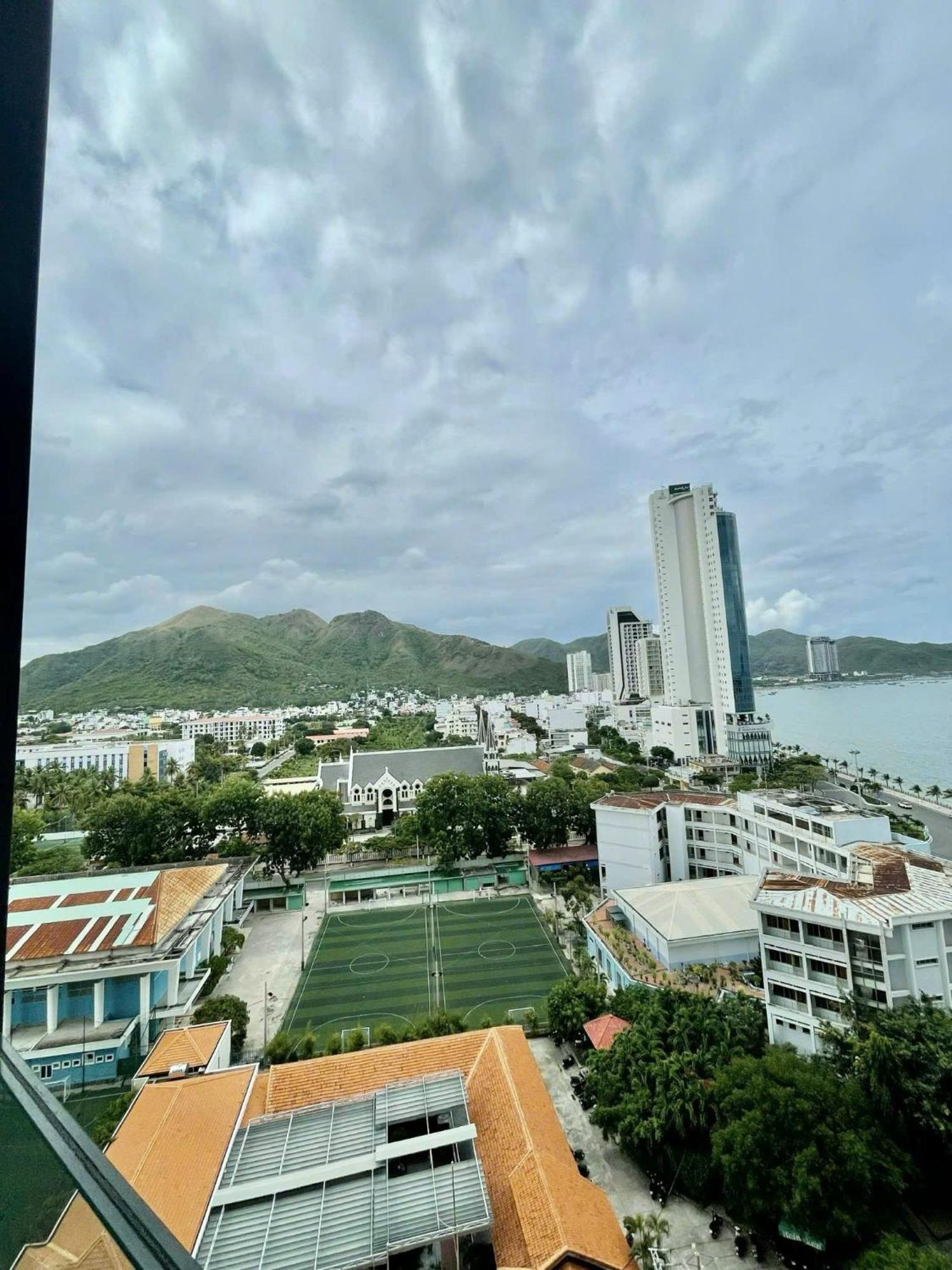 Scenia Bay Oceanfront By Housing Apartment Nha Trang Exterior photo