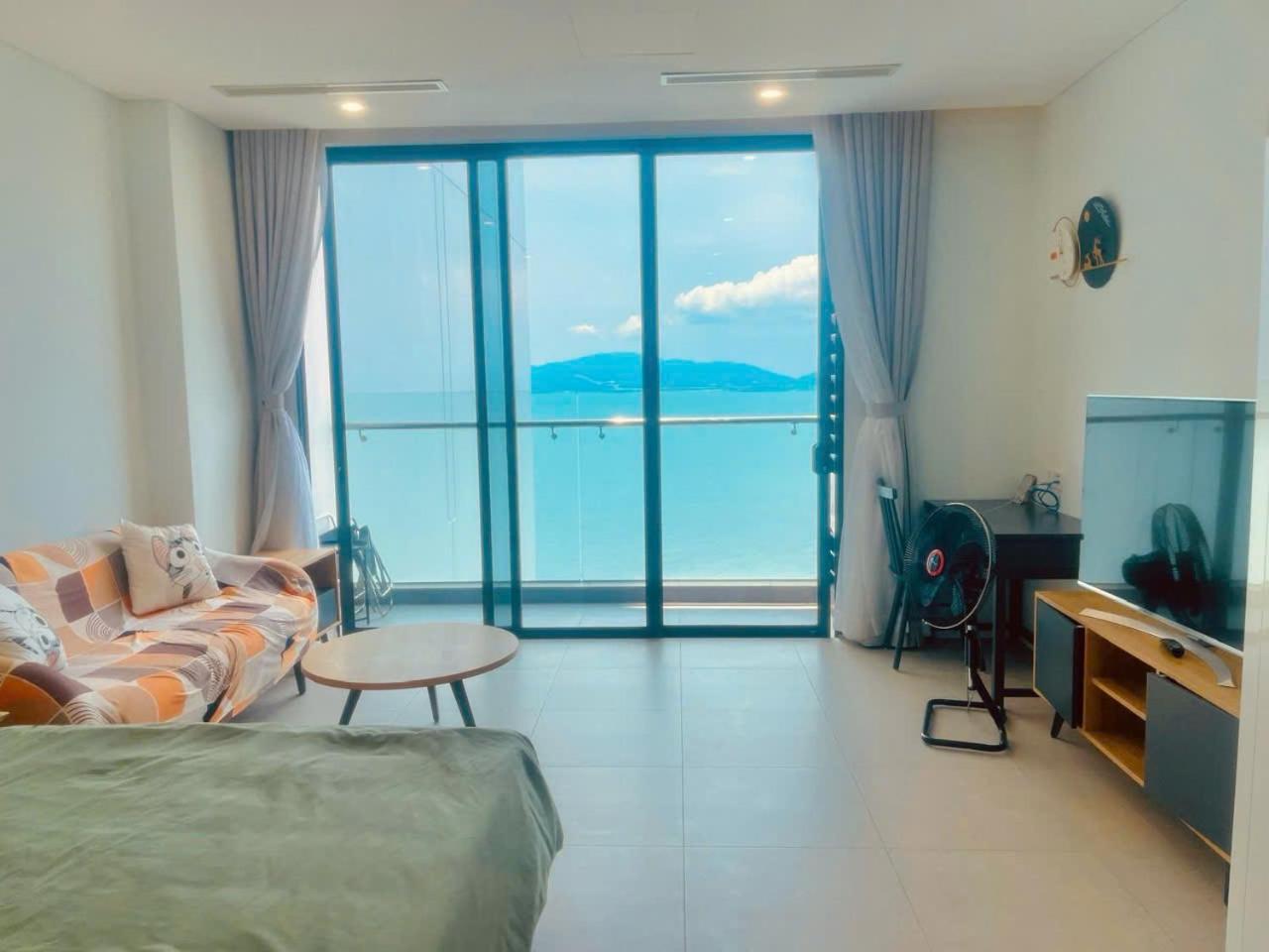 Scenia Bay Oceanfront By Housing Apartment Nha Trang Exterior photo