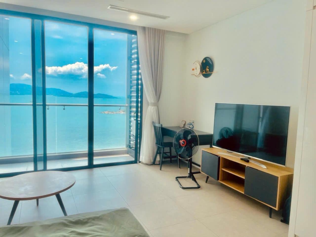 Scenia Bay Oceanfront By Housing Apartment Nha Trang Exterior photo